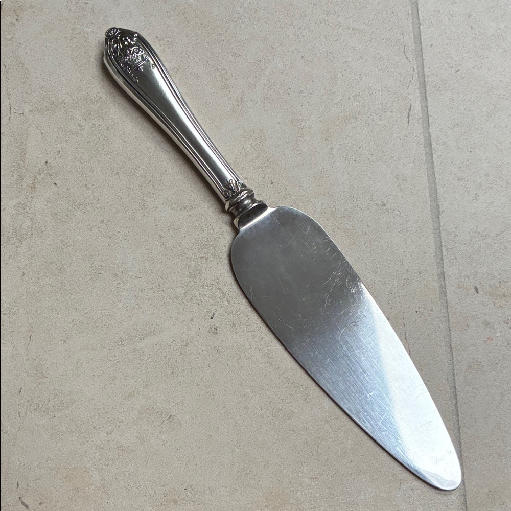 Sterling handled Cake Server